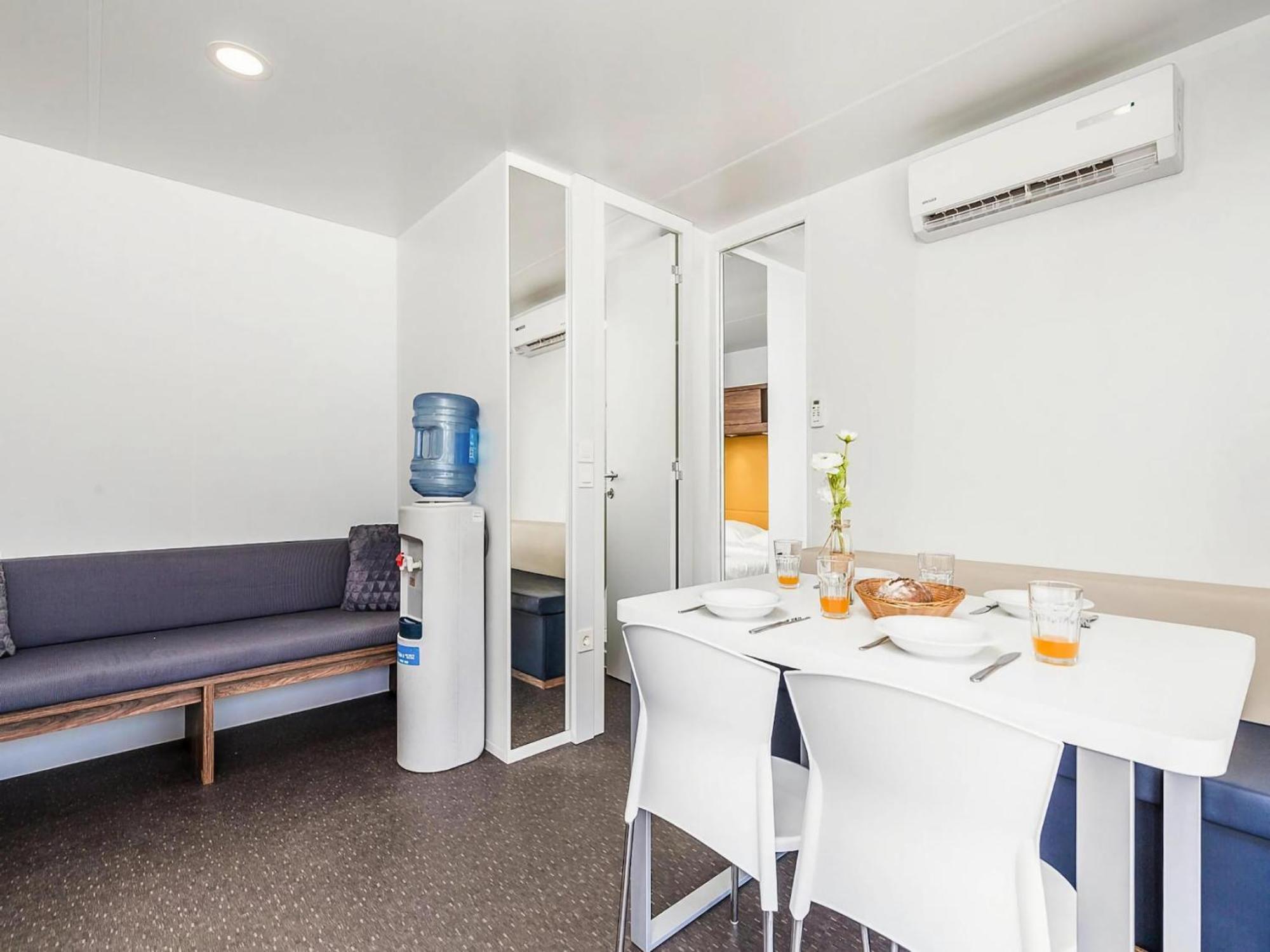 Mobile Homes Mediteran In Caravan Park Strasko, נובליה מראה חיצוני תמונה